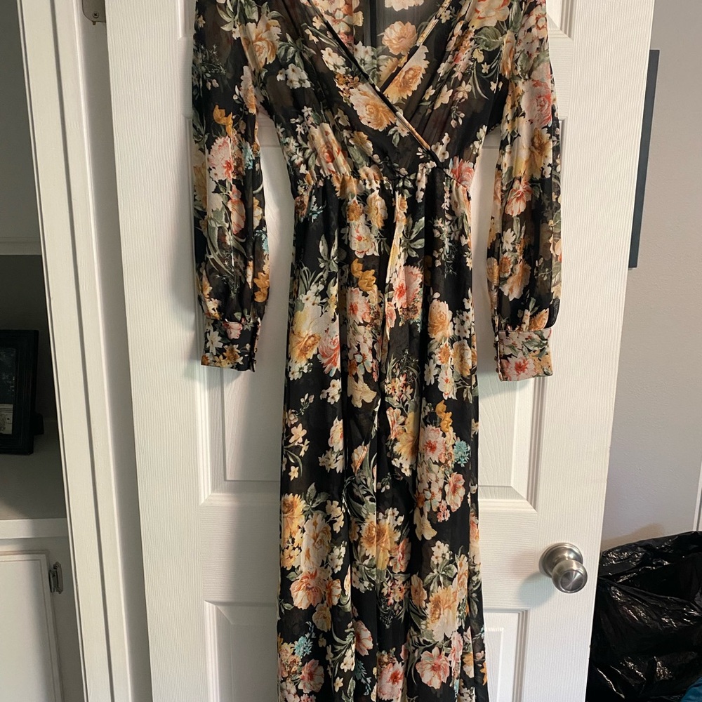 Xtaren Black Floral Long Sleeve Dress